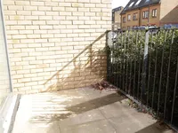 Недвижимость Cowley Road: 4