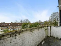 Недвижимость Gloucester Close, London, 8: 4