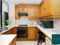 Недвижимость Britten Close, Golders Green: 2