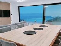 Недвижимость Трёхкомнатная квартира Центр: 9