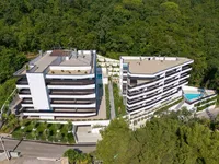 Недвижимость Трехкомнатная квартира, центр: 2