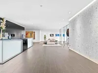 Недвижимость Apartment 5 rooms: 3