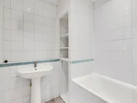 Недвижимость Adelaide Road: 4