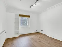 Недвижимость Adelaide Road: 16