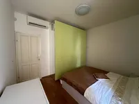 Недвижимость Двухкомнатная квартира в центре: 3