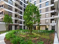 Недвижимость Квартира 4-комн. в центре: 2