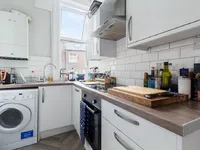 Недвижимость Kingsdown Road: 5