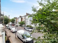 Недвижимость Kingsdown Road: 7