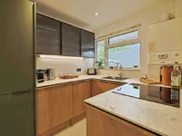 Недвижимость Shuttleworth Road: 9