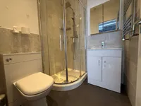 Недвижимость Upper Richmond Road: 2