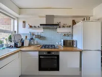 Недвижимость Highcroft Road: 2