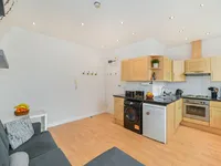 Недвижимость St Johns Hill: 11