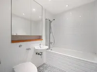 Недвижимость Bromyard House, Bromyard Avenue: 12