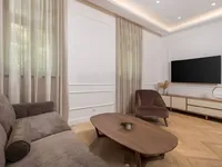 Недвижимость Трёхкомнатная квартира в центре: 9