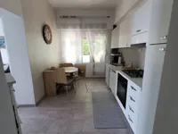 Недвижимость Двухкомнатная квартира в Центре: 3