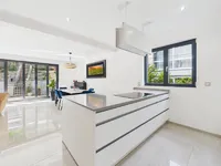 Недвижимость Apartment 5 bedrooms for sale in Luxembourg-Eich: 5