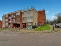 Недвижимость Ainsworth Close: 3