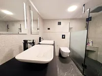 Недвижимость Четырёхкомнатная квартира с террасой в Пиране: 15