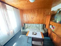 Недвижимость Шомат.: 12