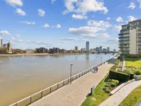 Недвижимость Waterfront Drive: 4