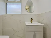 Недвижимость Elspeth Road: 1