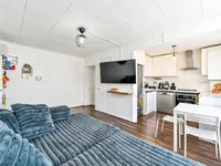Недвижимость De Beauvoir Estate: 2