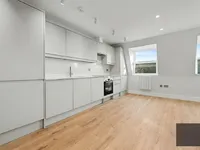 Недвижимость Battersea Park Road: 2