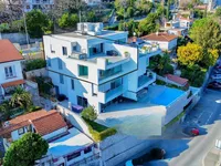 Недвижимость Четырёхкомнатная квартира в центре: 5