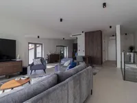 Недвижимость Четырёхкомнатная квартира в центре: 24