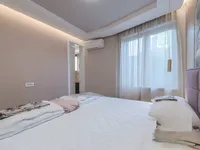 Недвижимость Трёхкомнатная квартира, центр: 5