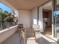 Недвижимость Трёхкомнатная квартира, центр: 9