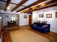 Недвижимость Многоквартирный дом Волоско: 5