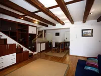 Недвижимость Многоквартирный дом Волоско: 6