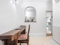 Недвижимость Finborough Road: 5