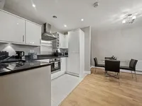 Недвижимость Glenthorne Road: 4