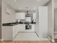 Недвижимость Glenthorne Road: 7