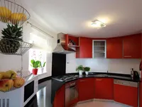 Недвижимость Двухкомнатная квартира, Опатия: 4