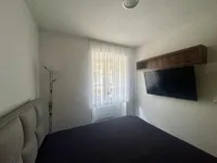 Недвижимость Квартира 3-комнатная Новоцентр: 9