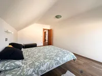 Недвижимость Дом в Поле: 10