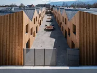 Недвижимость Дом с террасой на озере: 1