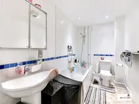 Недвижимость Ferndale Road: 6