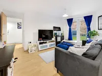 Недвижимость Ferndale Road: 9