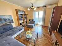 Недвижимость Трёхкомнатная квартира Зора: 2