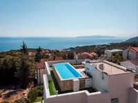 Недвижимость Трёхкомнатная квартира в Опатии: 1