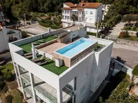 Недвижимость Трёхкомнатная квартира в Опатии: 15