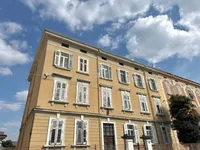 Недвижимость Трехкомнатная в центре Гориции: 2