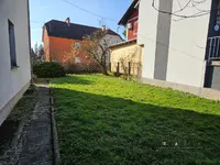 Недвижимость Дом, Поле: 3