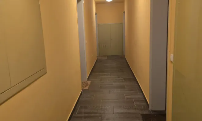 Недвижимость 2-комнатная квартира в центре: 8