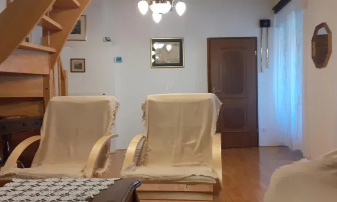 Недвижимость Трёхкомнатная квартира в центре на Городской площади: 12