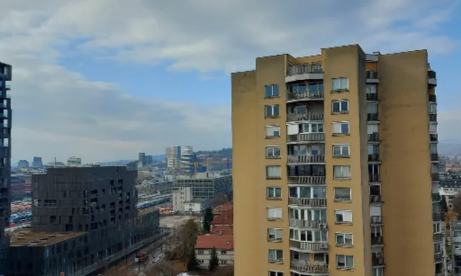 Недвижимость Трёхкомнатная квартира на улице Топнишка: 20